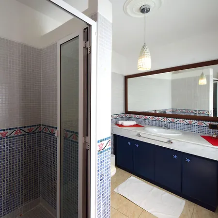 לינה וארוחת בוקר Casa Armonia 3*